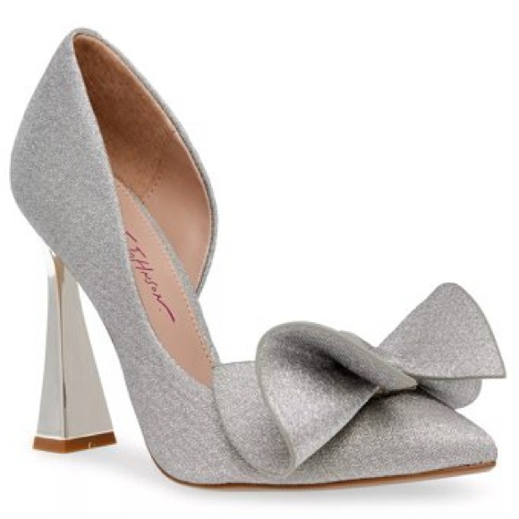 New Betsey Johnson Nobble Sculpted Bow Pumps - Picture 1 of 8